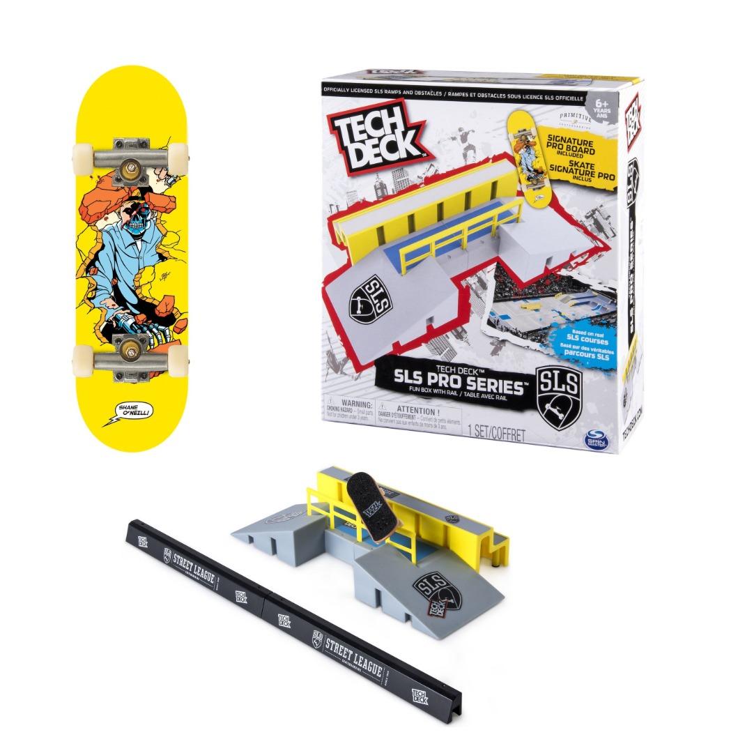 Tech Deck SLS Pro Series Skate Park Fun Box with Rail and Signature Pro Board