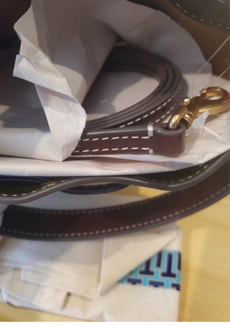 特價清貨❗️TORY BURCH T MONOGRAM CALF HAIR MINI BUCKET BAG, 女裝, 手袋及銀包, 多用途袋-  Carousell