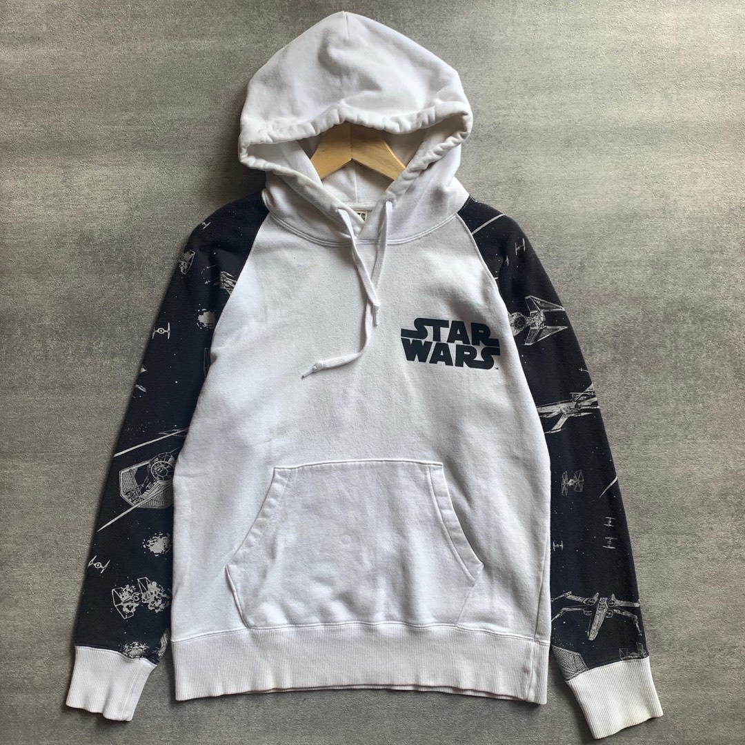 Harga hoodie deals uniqlo star wars