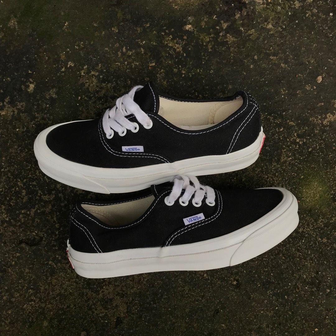 Vans vault women's store