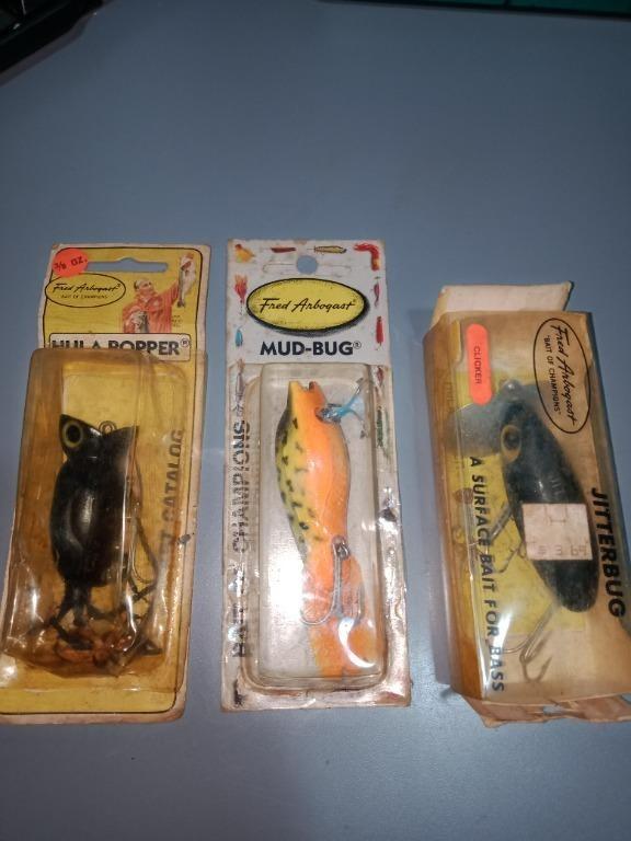 Vintage Fred Arbogast Hula Popper Jitterbug Mud Bug Fishing Lures New Old  Stock USA, Sports Equipment, Fishing on Carousell