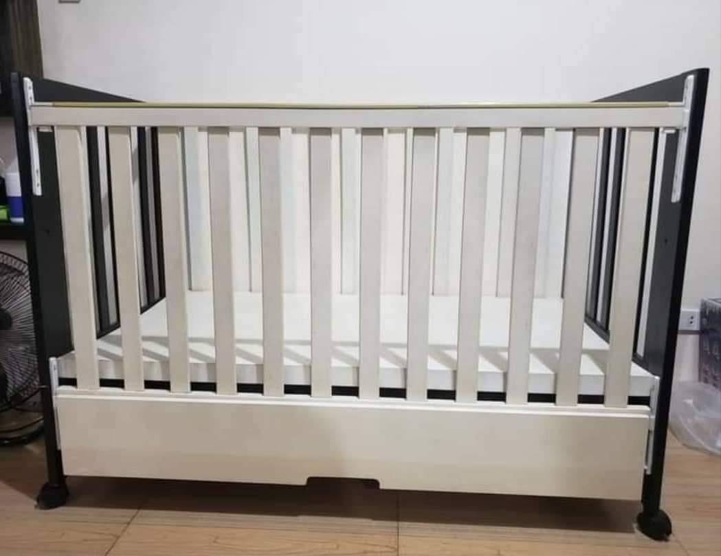 Cot bed with wheels online