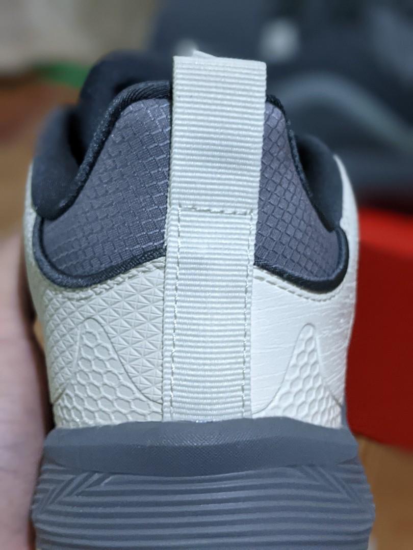 jeremy lin xtep shoes