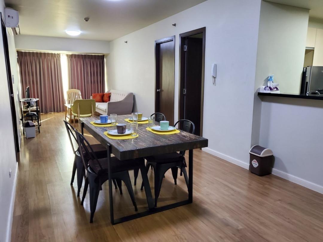 2 Bedroom 90sqm Condo at Kroma Tower Dela rosa st. Makati City near
