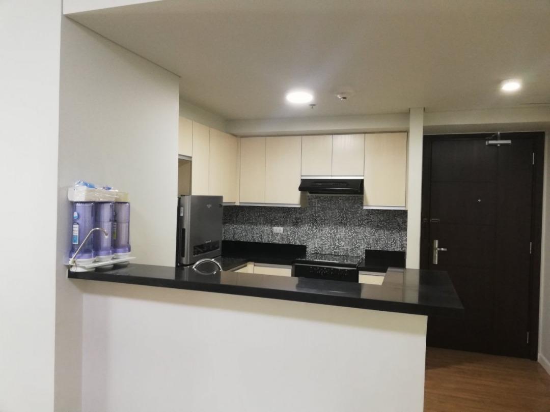 2 Bedroom 90sqm Condo at Kroma Tower Dela rosa st. Makati City near