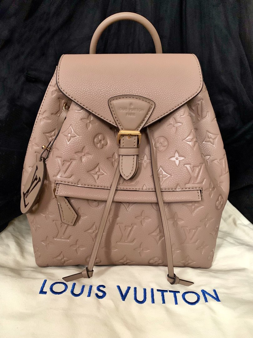 Louis Vuitton Monogram Soft Trunk Backpack MM Truck 29610A, Luxury, Bags &  Wallets on Carousell