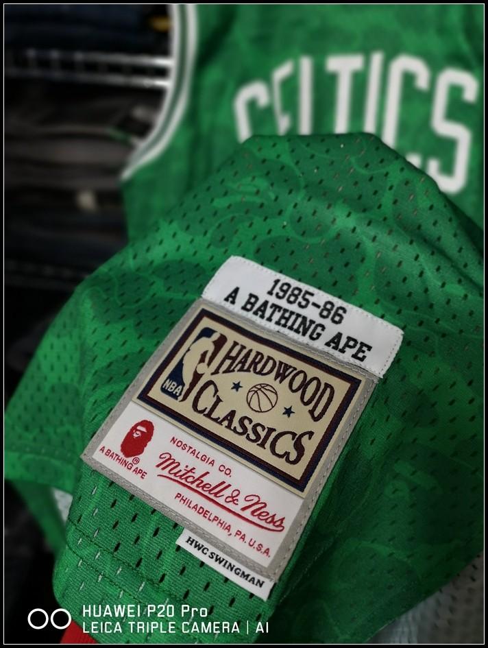Camiseta Bape vs Mitchell & Ness Boston Celtics - NBA CLASSICS