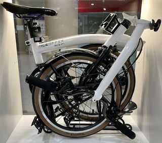 (Category: ) located in . Submitted by jse.cycles (Listing ID 1182366288, Image 1). Description: .