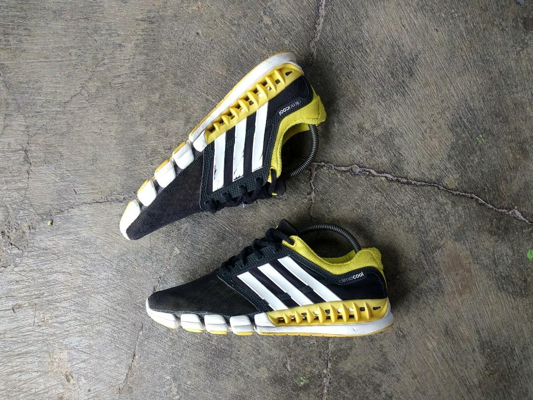 Adidas climacool revulution, Fesyen Pria, Sepatu Sneakers di