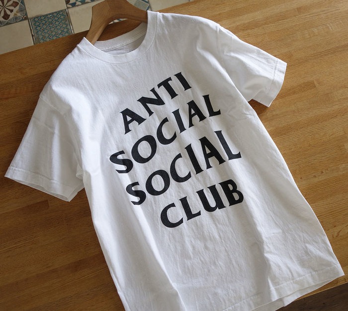 美製Anti social social club tee, 他的時尚, 上身及套裝, 連帽衫在