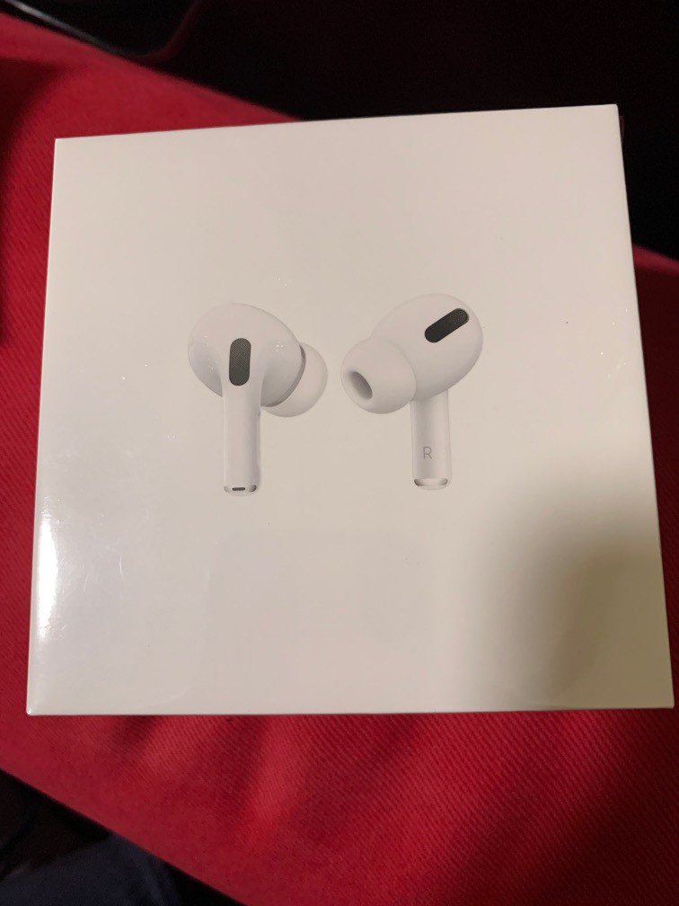 Apple Earpods Pro with magsafe charging case, Audio, Earphones on Carousell