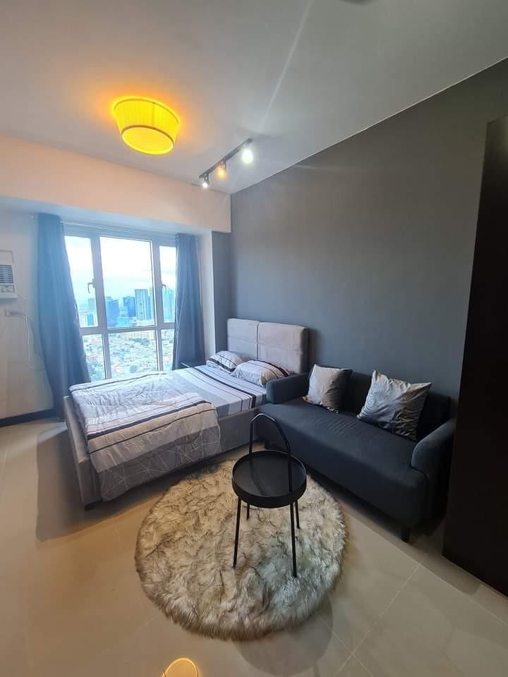 Axis Residences Condo for Rent in Boni Pioneer near BGC, Ortigas and