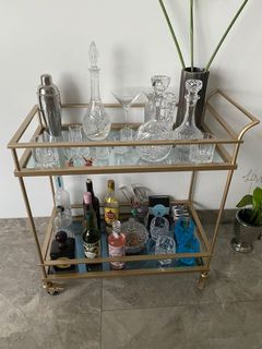 (Category: ) located in . Submitted by paschalina (Listing ID 1182405474, Image 1). Description: .