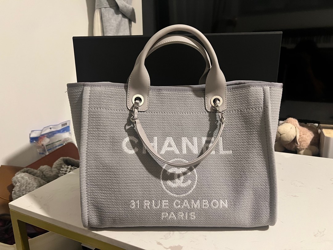 chanel deauville tote