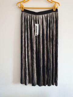 $820USD BNWT Jil Sander Black Pleated Midi Skirt