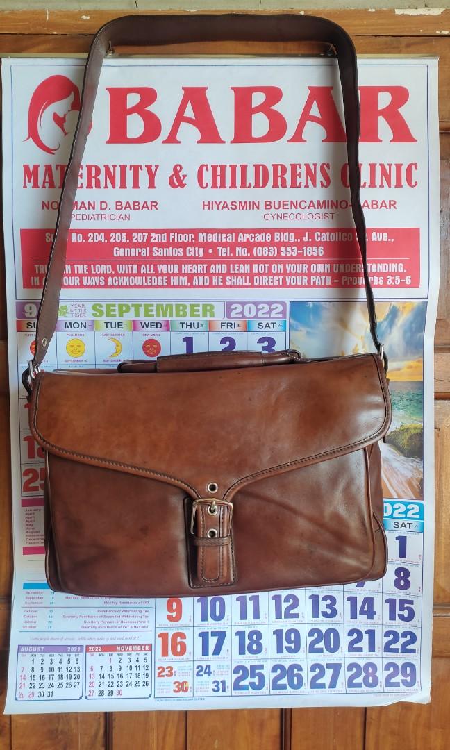 Coach Logan Messenger (Category: Sling Bags) located in Davao. Submitted by platter21 (Listing ID 1182366368, Image 1). Description: Coach Logan Messenger Bag No Issue PM for Issue.