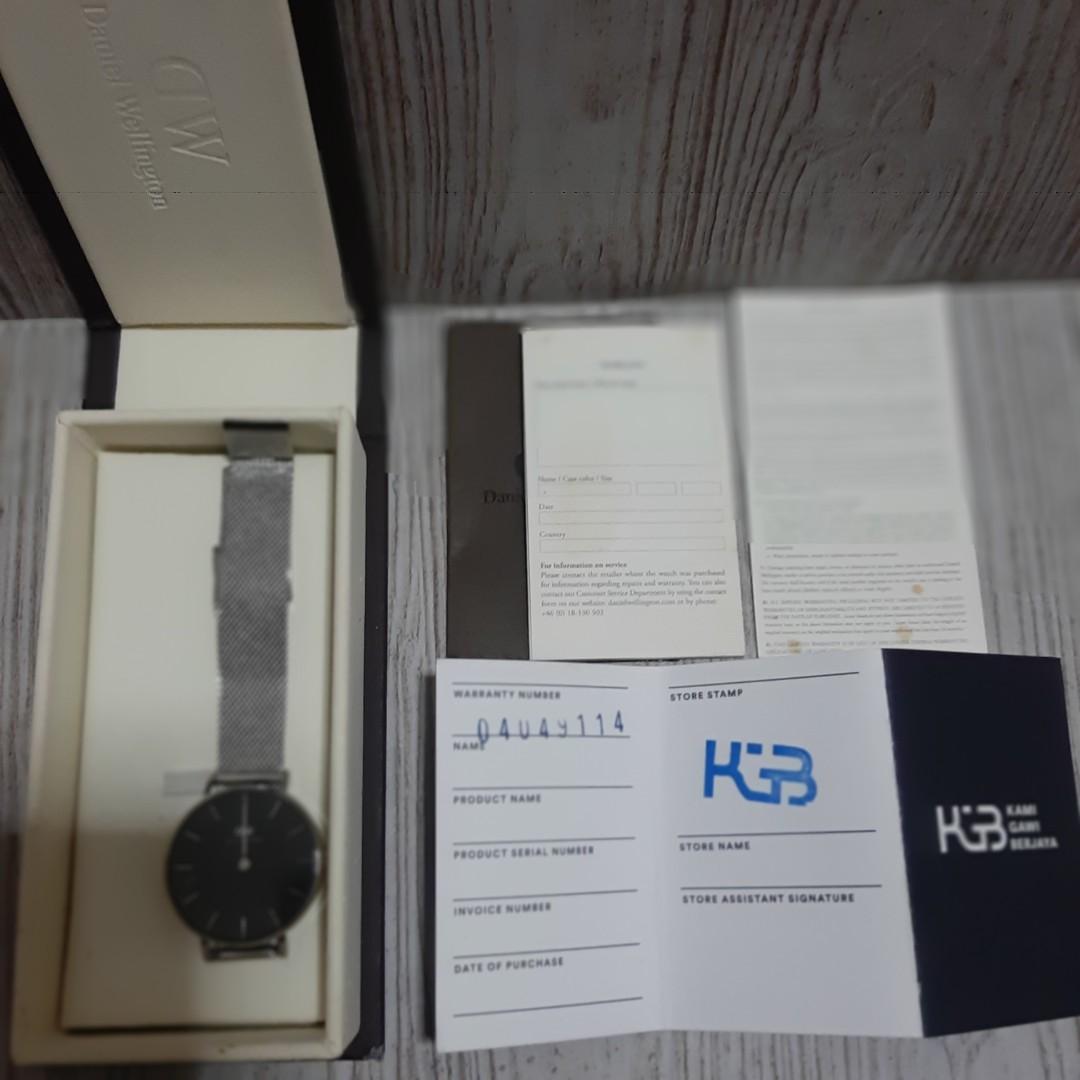 Daniel wellington 2025 classic b32s1