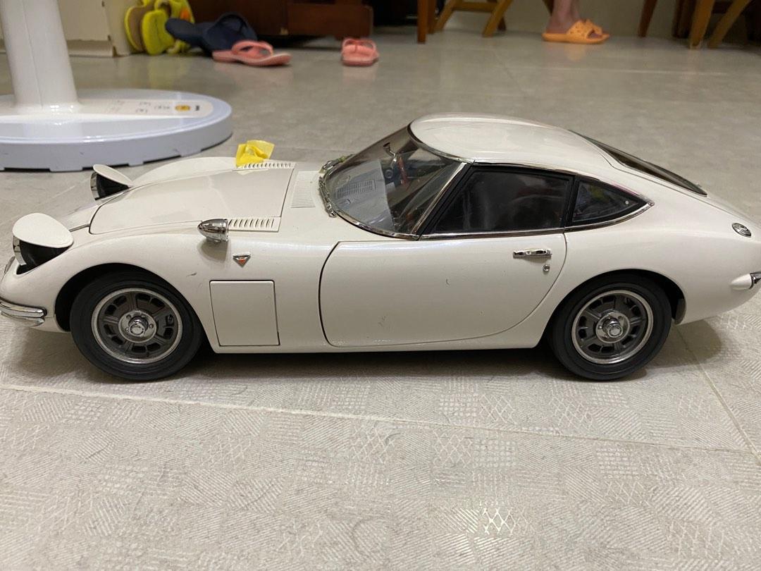 Deagostini 1:10 全套周刊模型完成品Toyota 2000GT 全金屬, 興趣及遊戲