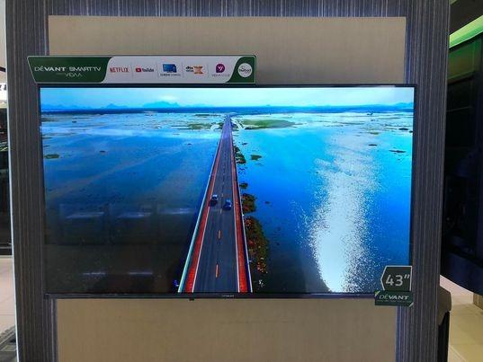 DEVANT SMART 4K UHD TV (Category: TV) located in Manila. Submitted by jelucas (Listing ID 1182304321, Image 3). Description: DEVANT SMART TV FREE WALL BRACKET (32") Model 32STV103 Cash 10.990 (43") Model 43STV103 Cash 17,290 DEVANT UHD 4K SMART TV FREE WALL BRACKET (43") Model 43UHD202 Cash 18,990 (50") Model 50UHD202 Cash 21,990 (55") Model 55UHD203 Cash 26,990 (58") Model 58UHD203 Cash 28,690 (65") Model 65UHD202 Cash 37,590 DEVANT SMART QUANTU