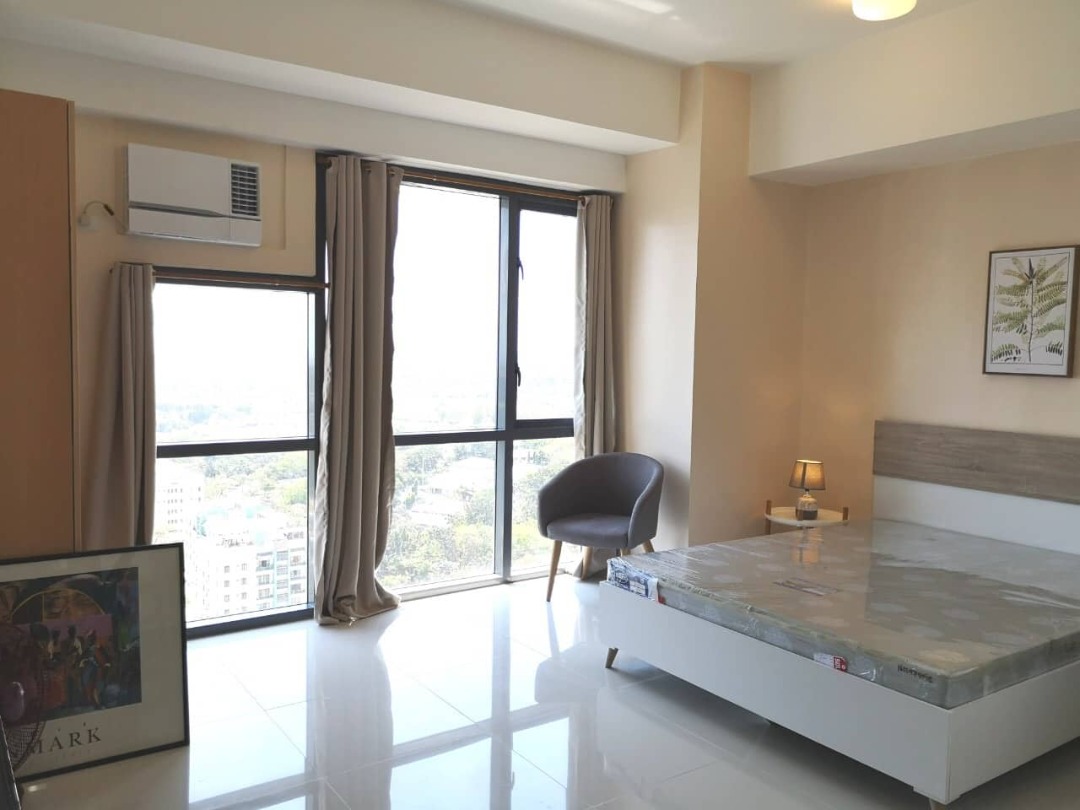 For sale penthouse studio unit in Viceroy Mckinley, Property, For Sale