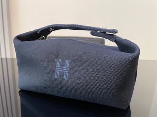 （分類：）位於 。 由 alfredchan229 提交（商品編號 1182425842，圖片 1）。簡介： 。