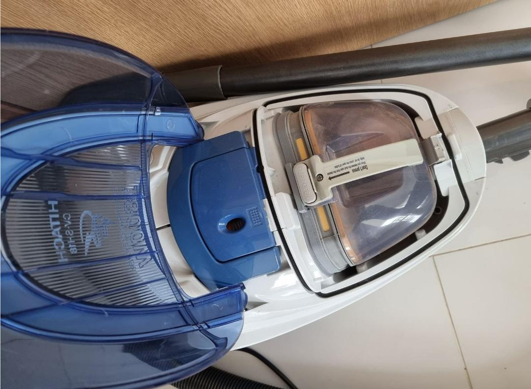 Hitachi Cyclonic High Power 1800W Vacuum Cleaner CVSH18, TV & Home