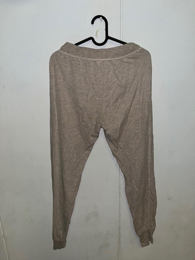 H&M sweatpants, Women's Fashion, Bottoms, Jeans & Leggings on Carousell