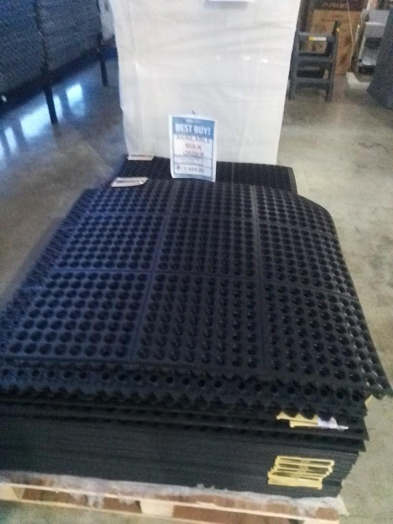INTERLOCKING RUBBER MATS, Furniture & Home Living, Home Decor, Carpets