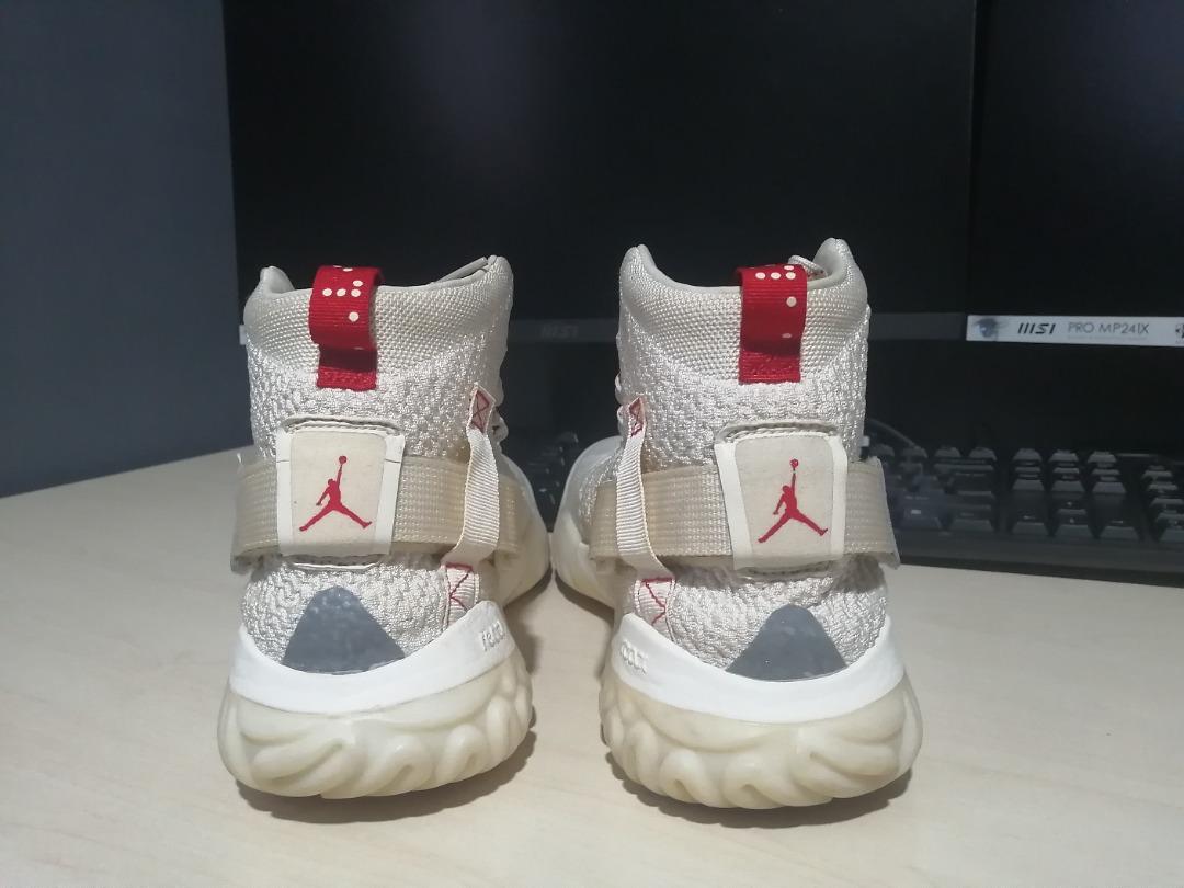 Jumpman Jordar React 000 23 Apex Light Cream Men s Fashion