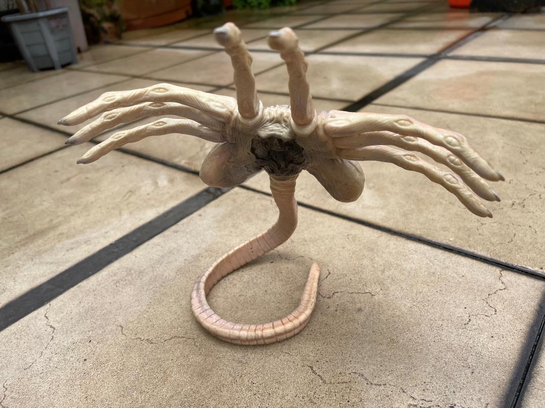 Kenner Alien Resurrection Facehugger, Hobbies & Toys, Toys & Games on Carousell