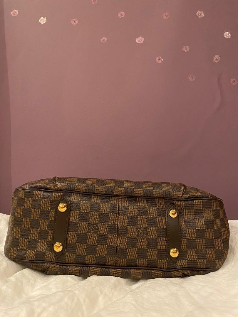 SALE❗️LOUIS VUITTON Damier Ebene Galliera PM (Category: Luxury Bags & Wallets) located in Quezon City. Submitted by michaelacd (Listing ID 1182380310, Image 3). Description: BIG DISCOUNT FOR A LIMITED TIME ONLY from 90k to 70,000 only!! LOUIS VUITTON Damier Ebene Galliera PM - well used with minor flaws. still in great shape and condition - open top with magnetic snap closure - has 3 compartments inside - adjustable strap - interior lining is sti