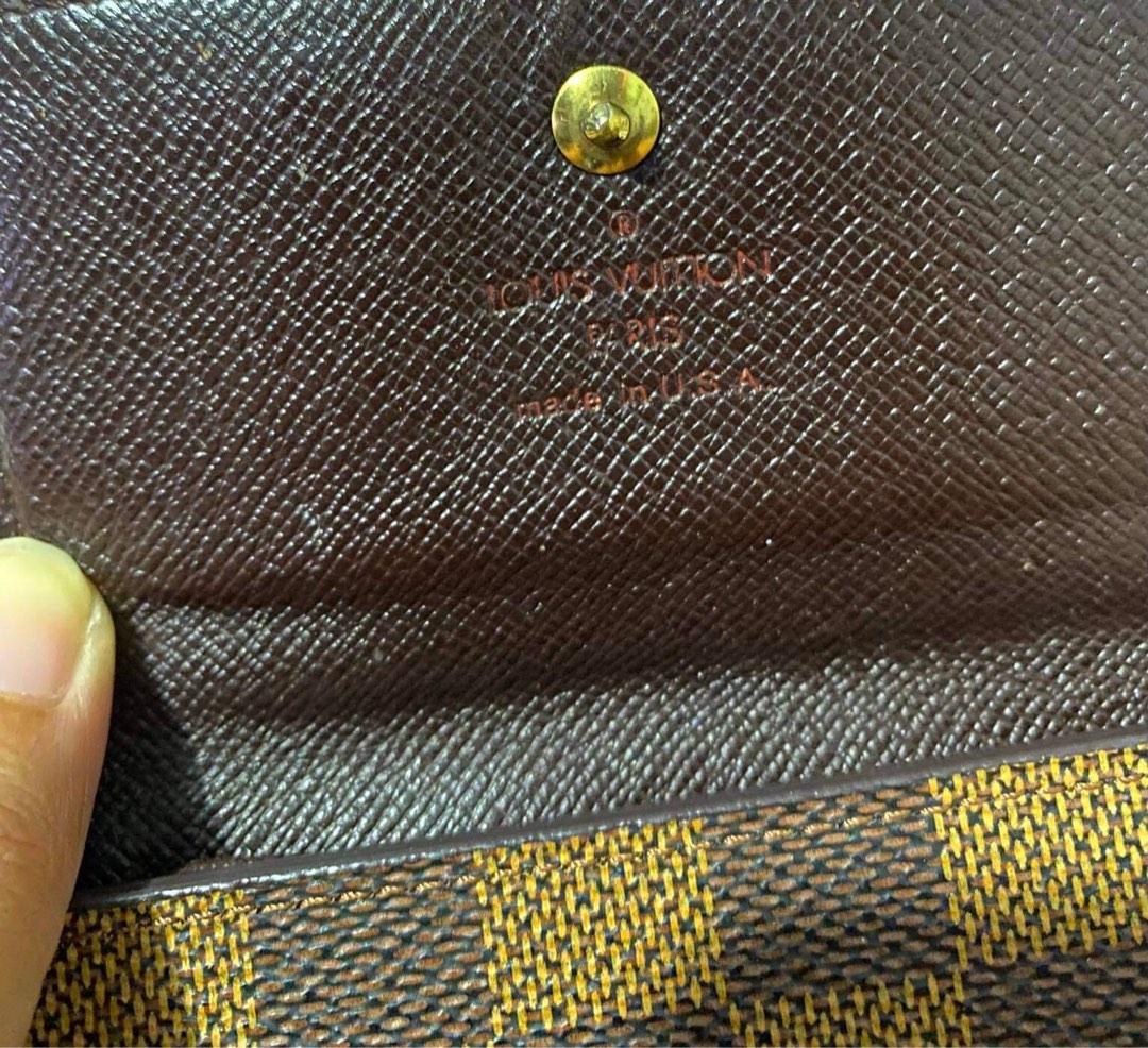 LV louis vuitton elise short wallet (Category: Luxury Bags & Wallets) located in Paranaque City. Submitted by jentree (Listing ID 1182383688, Image 2). Description: Authentic Glazing issues.
