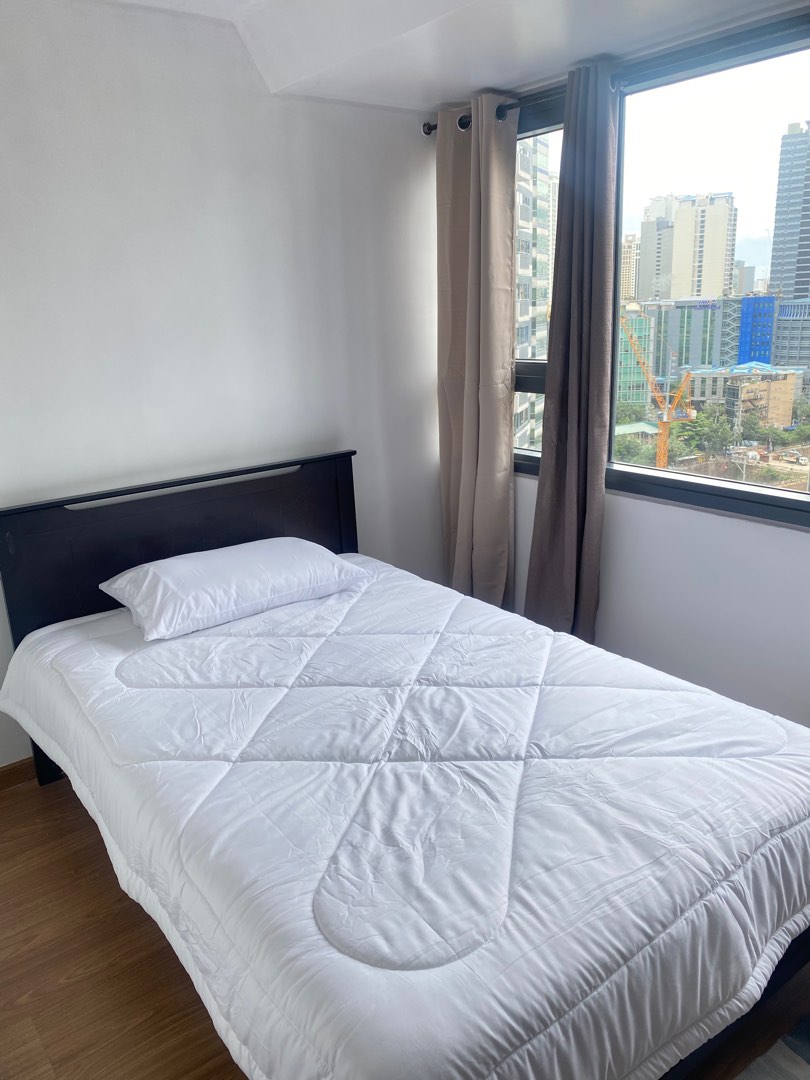 MAKATI CONDO FOR RENT THE RISE MAKATI BY SHANG, Property, Rentals