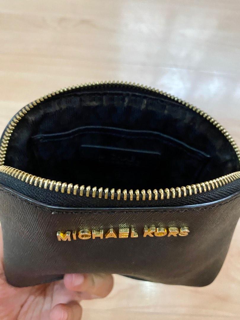 michael kors pouch