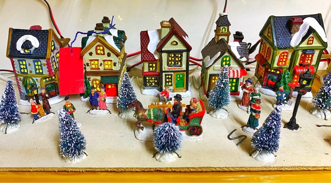 NEW CHRISTMAS VILLAGE SET (25 pieces), Furniture & Home Living, Home