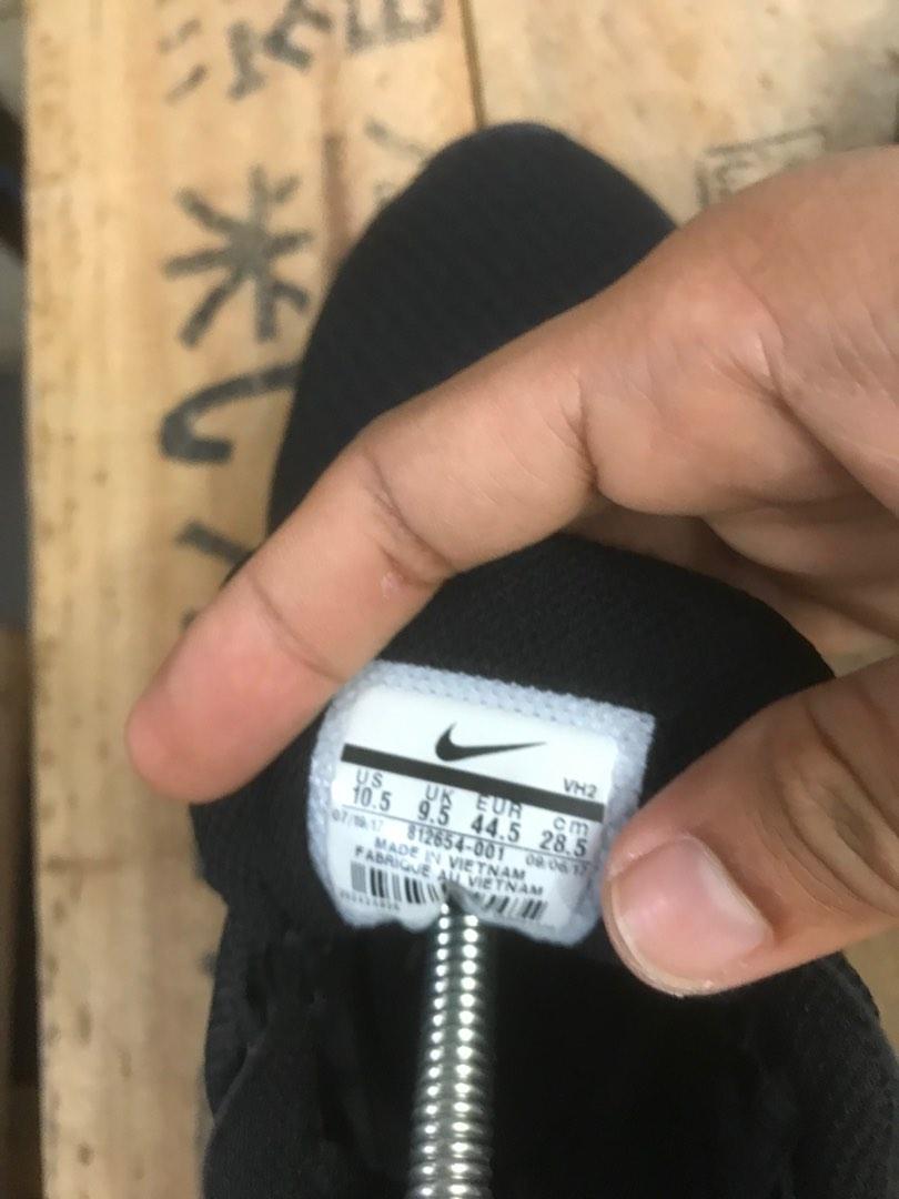 Nike Roshe Run 9.5uk Men s Fashion Footwear Sneakers on Carousell