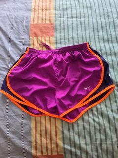 (Category: ) located in . Submitted by hellopigu (Listing ID 1182365359, Image 1). Description: .
