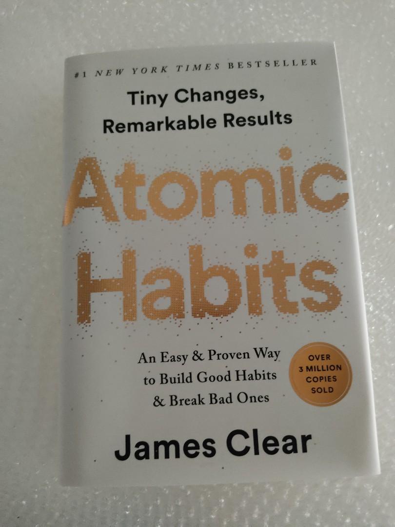 (original hardcover) Atomic habits by James clear, Hobbies & Toys