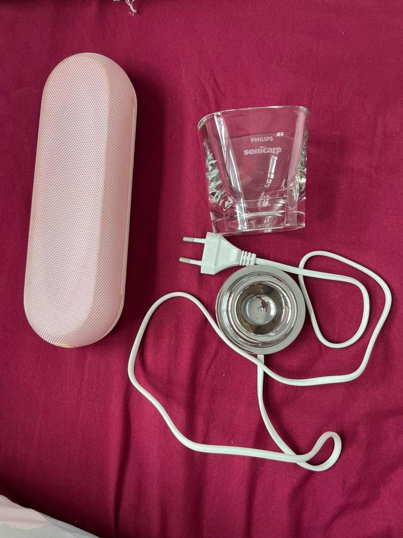 Philips sonicare charging set, Beauty & Personal Care, Oral Care on