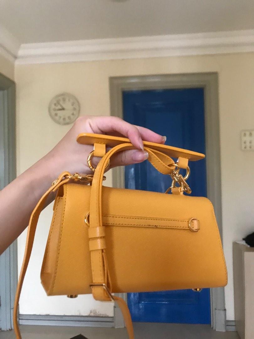 Playnomore Micro Baguette Bag Yellow Fesyen Wanita Tas Dompet Di Carousell