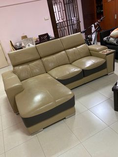 (Category: ) located in . Submitted by nikhil300 (Listing ID 1182395926, Image 1). Description: .