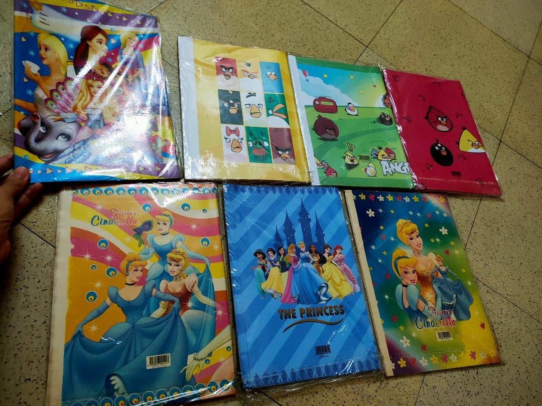 Sampul buku Karakter, Buku & Alat Tulis, Alat Tulis di Carousell