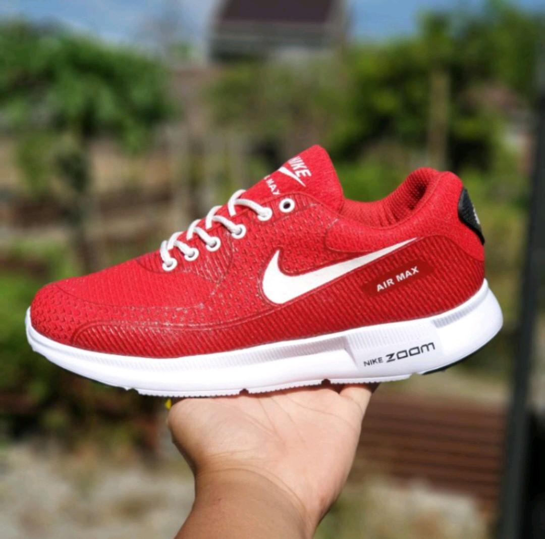 Sepatu sport discount nike air max
