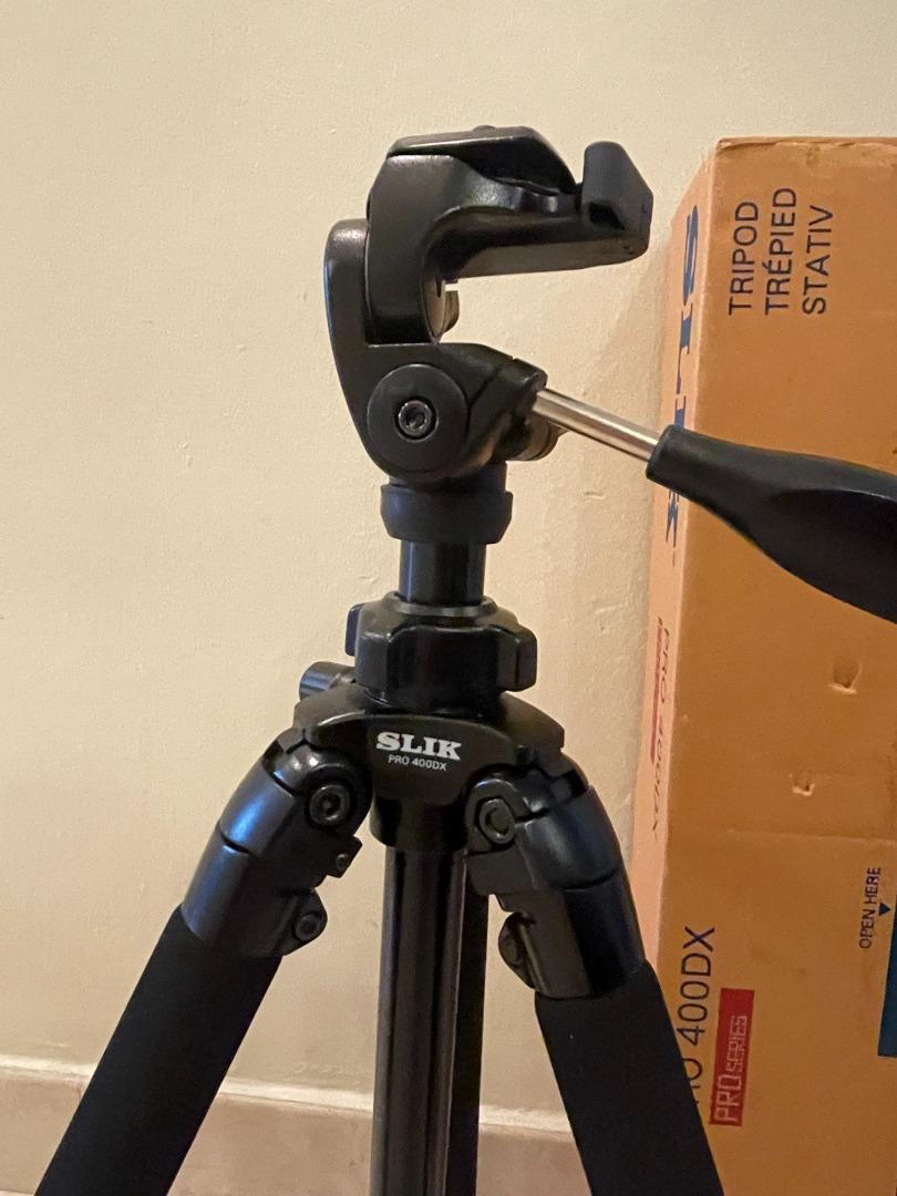 SLIK Pro 400DX Tripod Legs with 3Way Pan/Tilt Quick Release Head