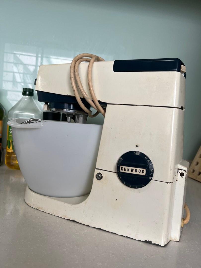 The OG Kenwood Chef Mixer A701A 1962, TV & Home Appliances, Kitchen