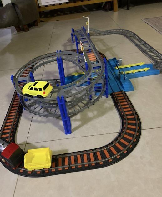 automatic train track toy