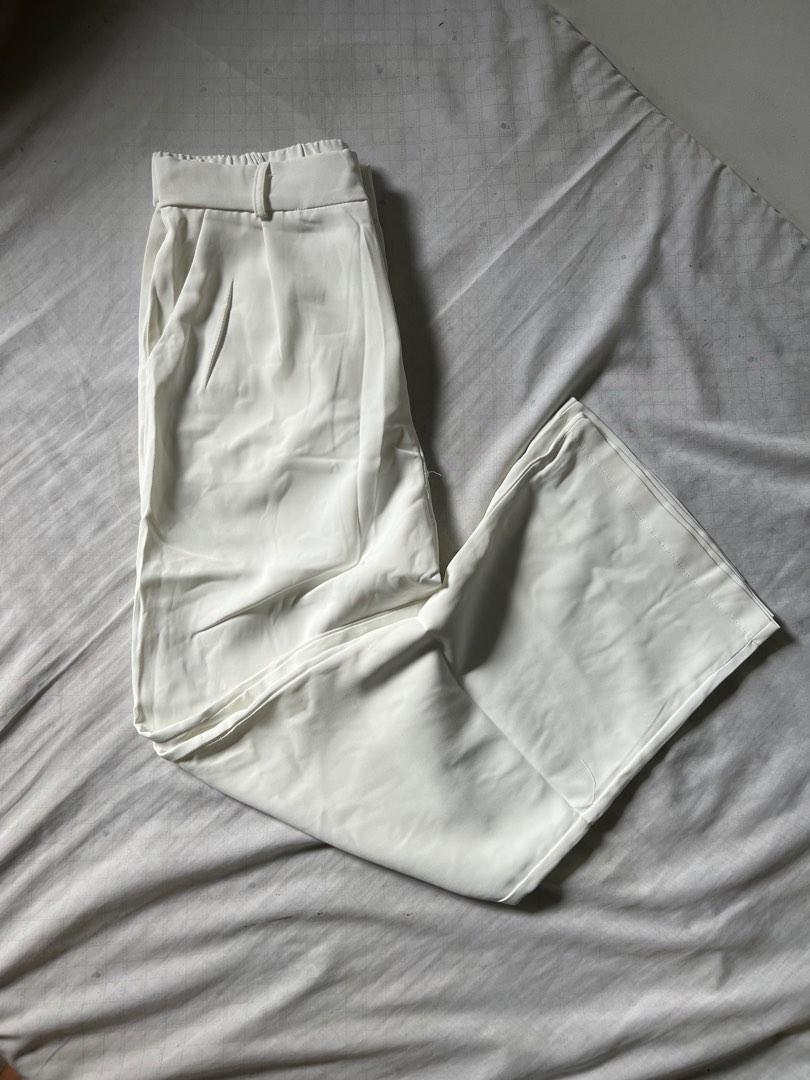 Trendy Tiktok White Trousers (Category: Other Bottoms) located in Rizal, Mindoro Occidental. Submitted by pingket (Listing ID 1182338492, Image 2). Description: Rfs: length too short for me - bought this for 279 on tiktok - fits 25-31 Length: 38.