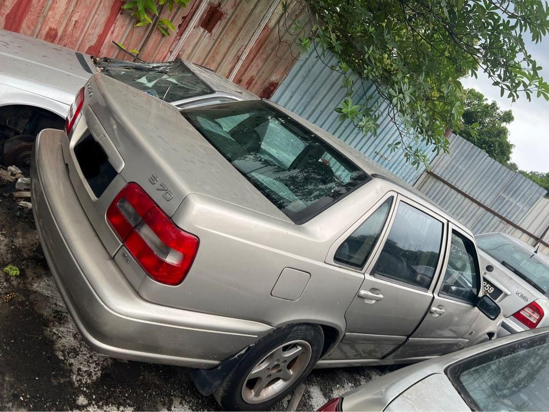 Volvo S70 2.5 A sale parts Auto Accessories on Carousell