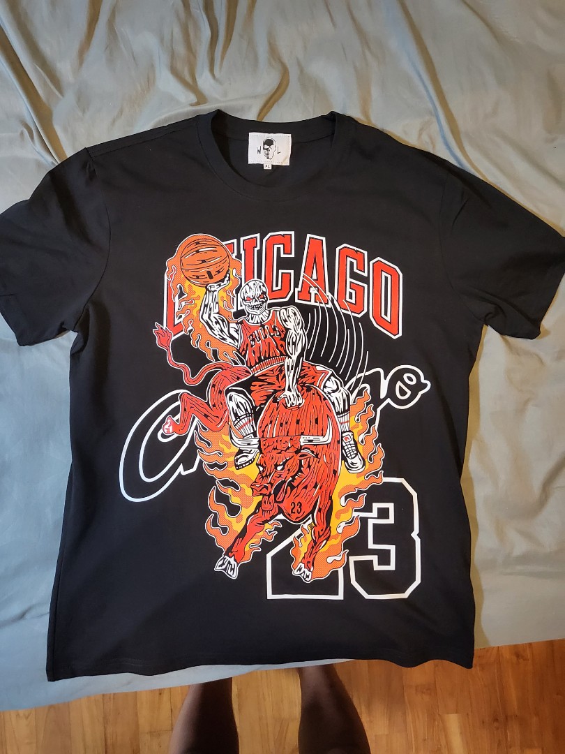 Warren Lotas Chicago Bulls T-Shirt for Sale in Los Angeles, CA