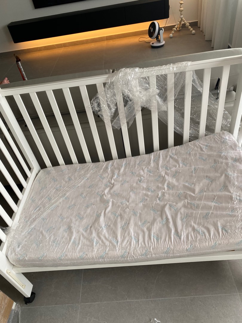 White Baby Cot, Babies & Kids, Baby Nursery & Kids Furniture, Cots